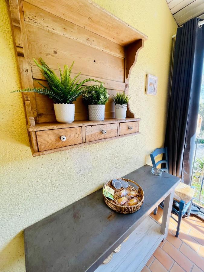Bel Appartement Avec Mezzanine, Vue Mer Et Piscine Cogolin Eksteriør billede