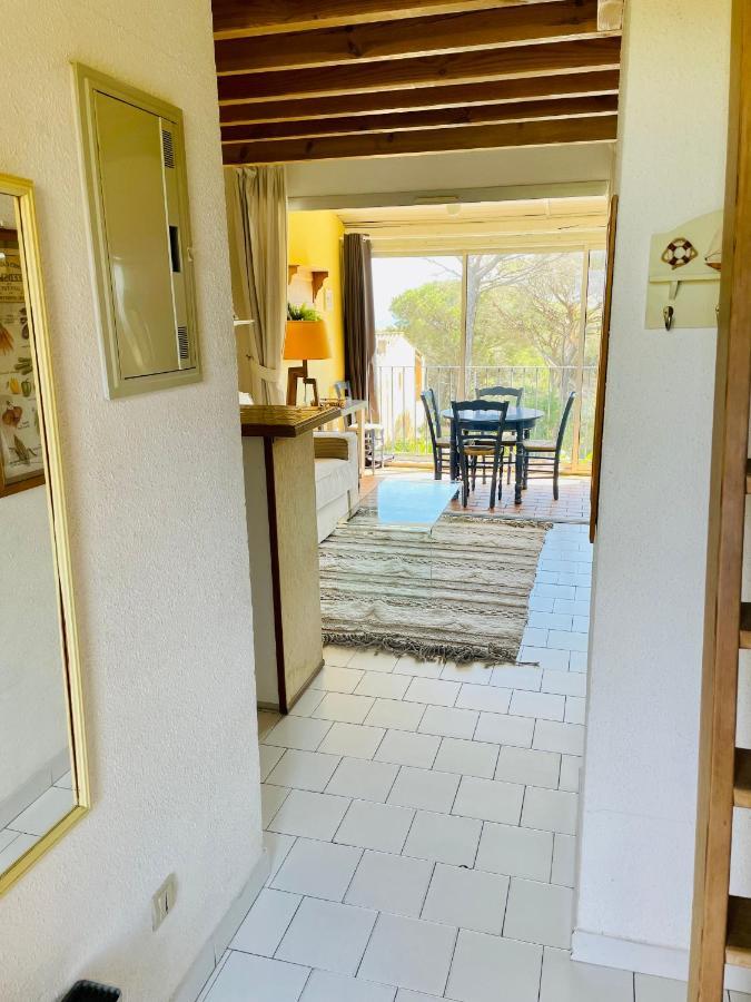 Bel Appartement Avec Mezzanine, Vue Mer Et Piscine Cogolin Eksteriør billede