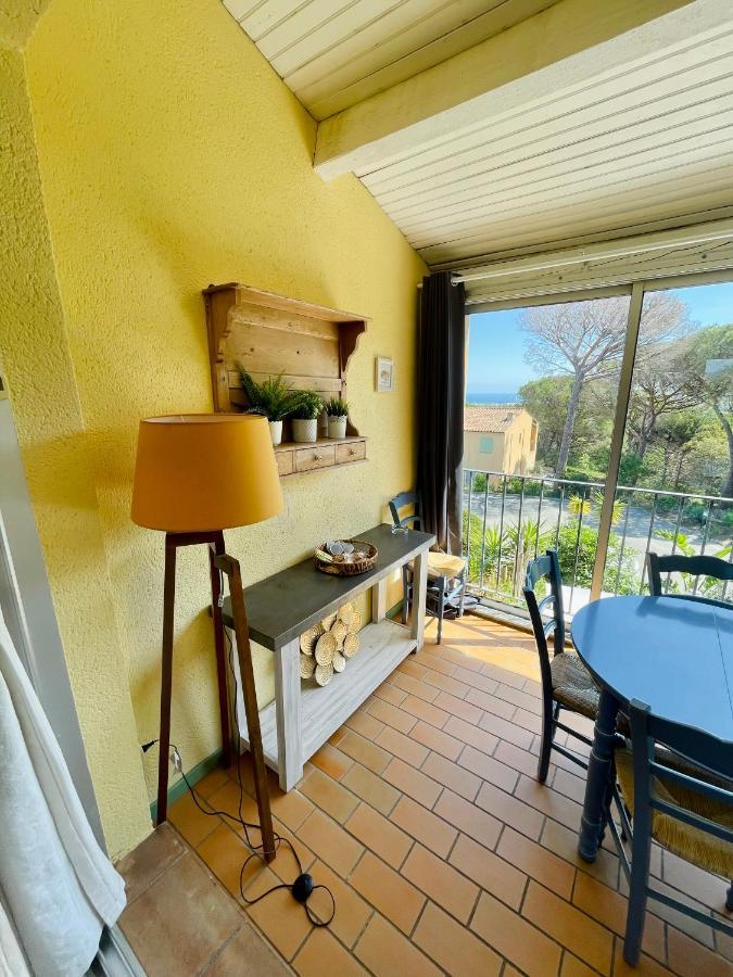 Bel Appartement Avec Mezzanine, Vue Mer Et Piscine Cogolin Eksteriør billede